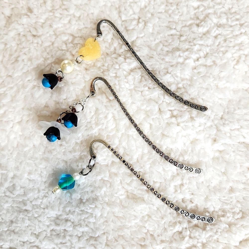 HANDMADE metal bookmarks, blue with black floral beaded. NEW!